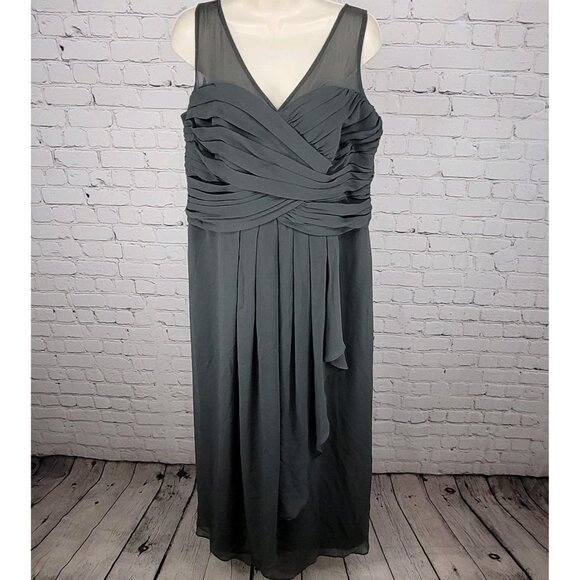 David's Bridal Graphite Grey Chiffon Pleated Back Tie Bridesmaid Dress Size 16 - Picture 1 of 11